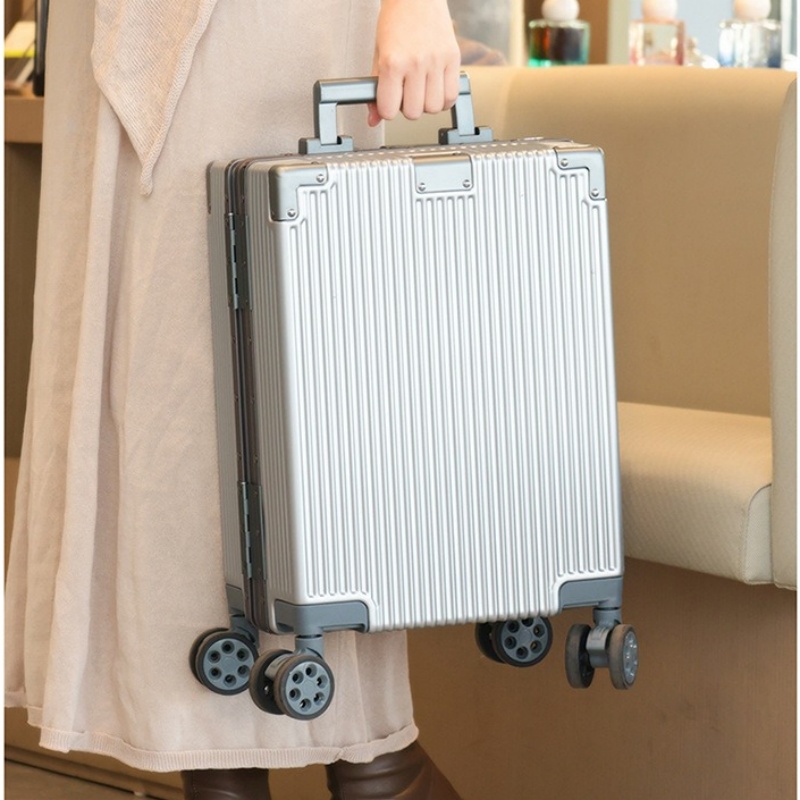 16-дюймовый чемодан для ручной – обзор и цена Aluminum Frame Carry On Luggage